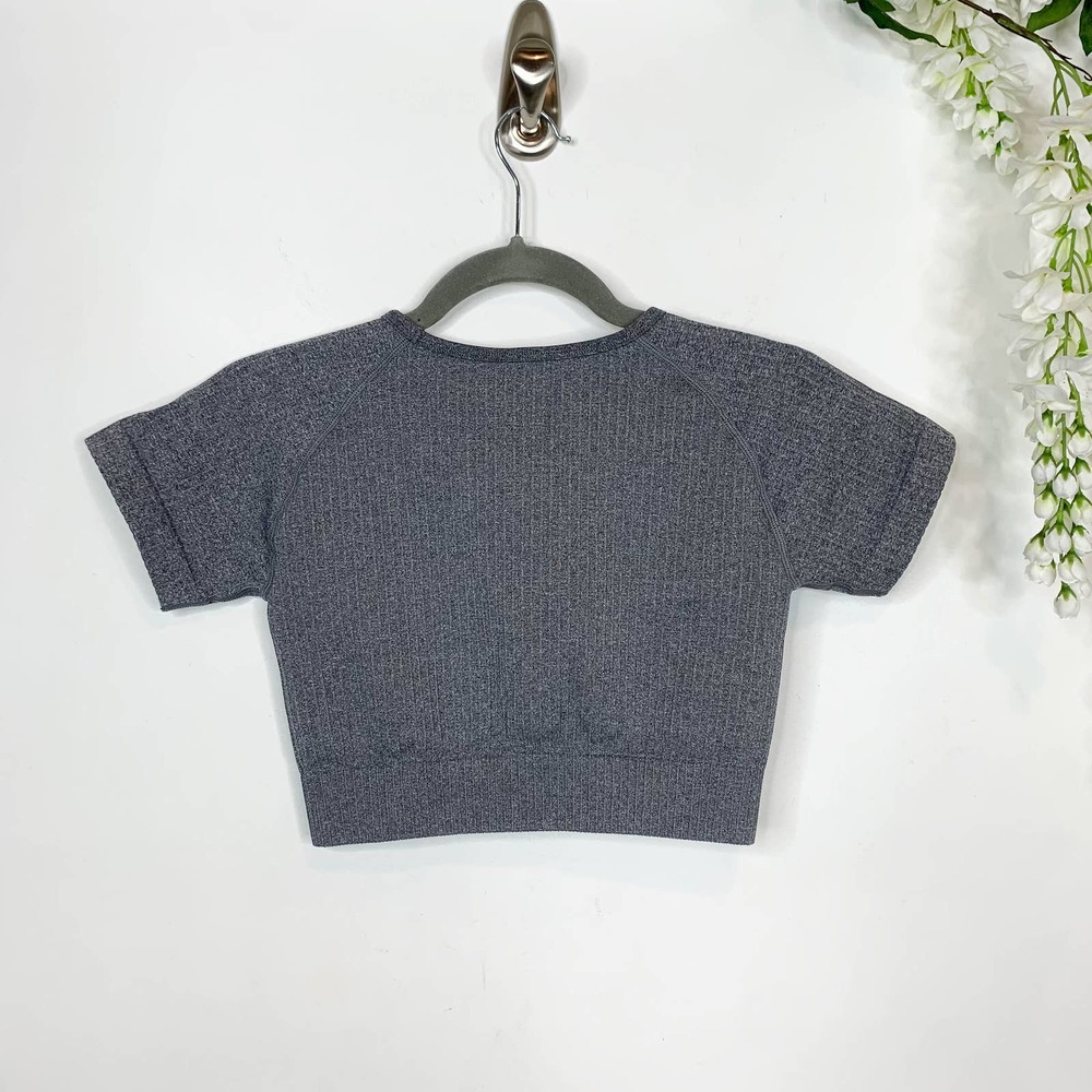Athleisure crop top compression sports top short sleeves ribbed knit gray - Picture 2 of 6